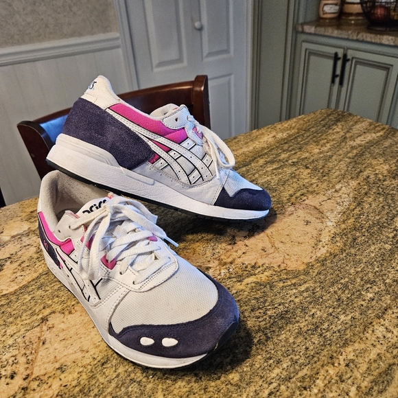 Asics White Pink Blue Women's Gel Runner Sneakers - Picture 4 of 10